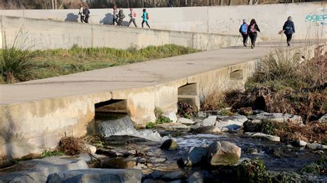 Los Mossos Investigan Una Agresi N Sexual A Una Mujer Cuando Hac A