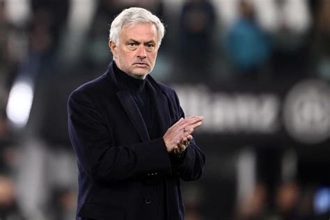 Stangata Della Federcalcio Turca A Mourinho Maxi Squalifica Per Le