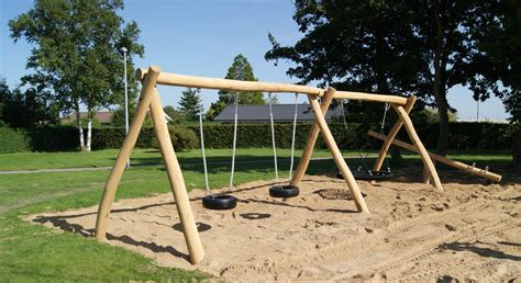 Robinia Swing With Bird Nest Swing Og Tyre Swings Guldborg