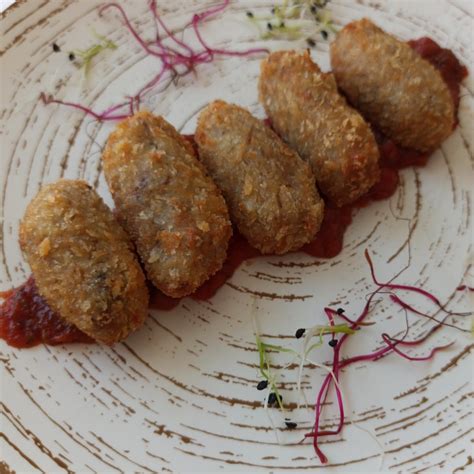 Croquetas De Rabo De Toro 8 Ud Restaurante La Terraza Cuenca