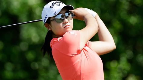 Rose Zhang Inadvertently Pulls Off Unreal Golf Trick Shot With Tee