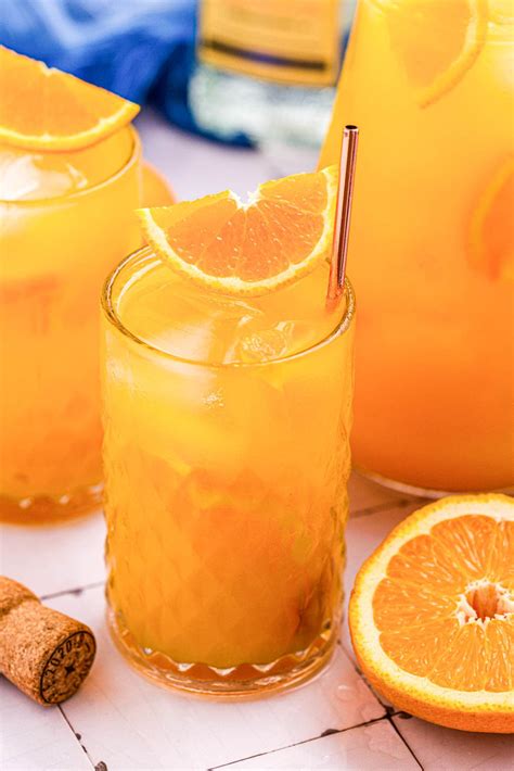 Agua De Valencia Spanish Orange Cocktail Recipes From Europe