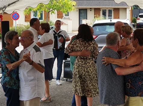 Blénod lès Pont à Mousson Les guinguettes ont trouvé leur public