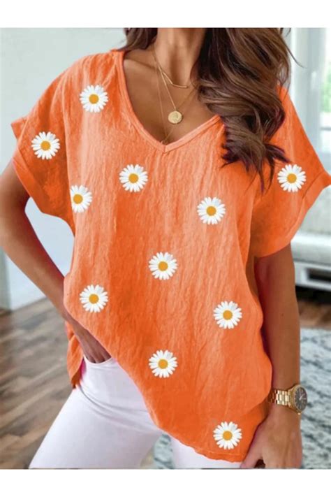 Casual Daisy Floral V Neck Loose Short Sleeve Summer T Shirt Azzlee