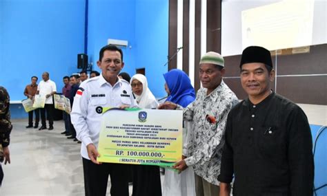 Ansar Gesa Pemberian Insentif Untuk Rt Rw Hingga Rumah Ibadah Di Batam