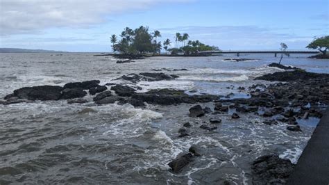 High Surf Closes Some Hilo Beach Parks