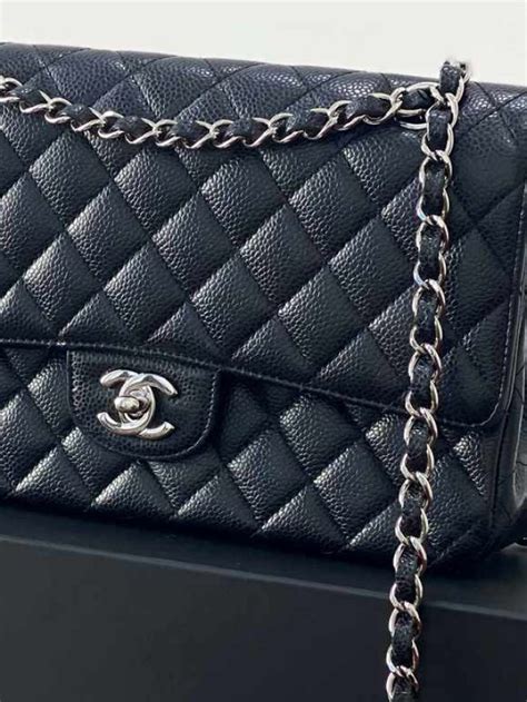 Chanel Double Flap Tudo O Que Voc Precisa Saber Antes De Comprar Uma