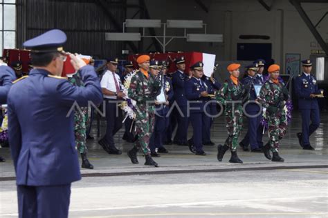 Pelepasan Jenazah Kru Pesawat Super Tucano ANTARA Sumbar