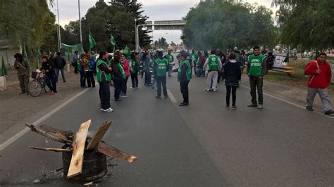 ATE Río Negro levantó el bloqueo en los puentes carreteros