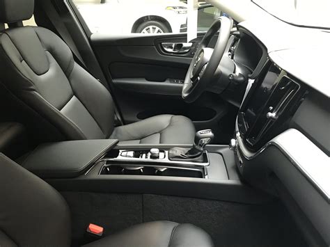 2018 Volvo Xc90 T6 Momentum Interior Cabinets Matttroy