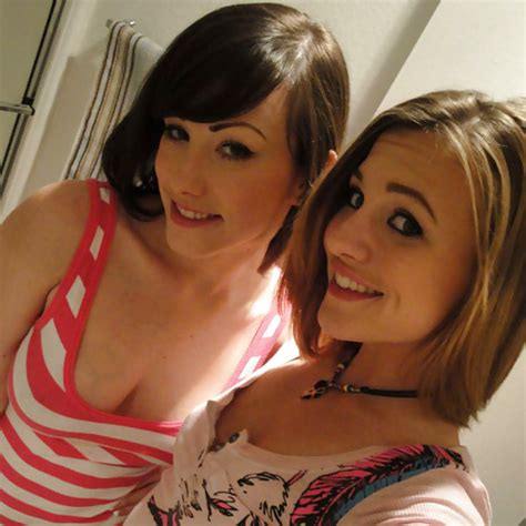 Golosas Chupando Y Posando Porn Pictures XXX Photos Sex Images PICTOA