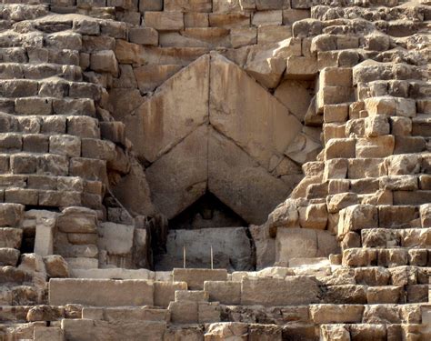 Great Pyramid Of Giza Historical Facts And Pictures The History Hub