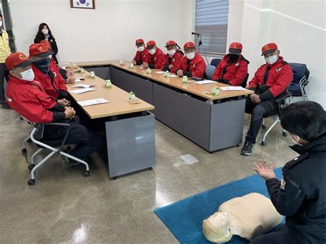 마산소방서 구산119안전센터 구산면 산불감시원 대상으로 산불진화요령 및 심폐소생술 등 응급처치교육 실시