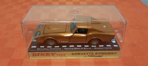 Dinky Toys Modelauto Corvette Stingray Matra Sports M