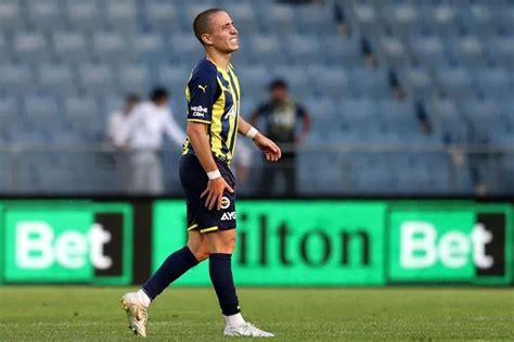 Fenerbahçe de bir ayrılık daha Emre Mor Süper Lig ekibiyle anlaşmak