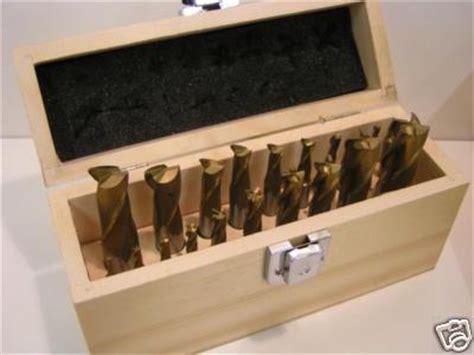 Amadeal Ltd 20 Piece 2 4 Flute End Mill Set TiN Coated Imperial Sizes