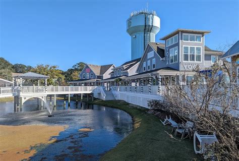 Duck Town Boardwalk Waterfront Shops Outer Banks Blue