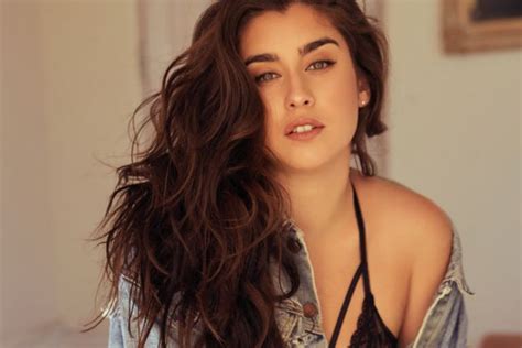 Ex integrante do Fifth Harmony Lauren Jauregui anuncia nova música