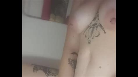 Ganjababe Showing Off Her Pretty Pussy Pornhub