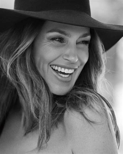 Cindy Crawford Cumple A Os Su Lbum Ntimo Y Sus Fotos Al Natural Y