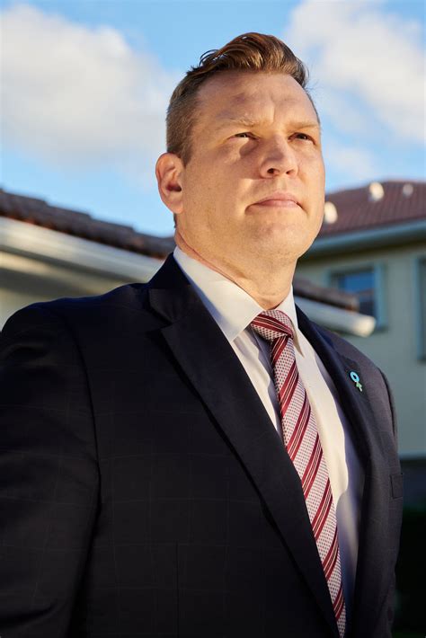 A Former W.W.E. Wrestler Taps In Against Concussion Deniers - The New