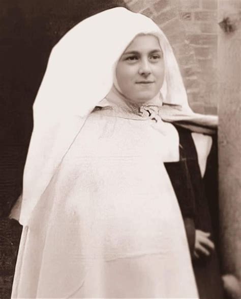 Pin By Madame Guy On Carmel St Thérèse Of Lisieux Thérèse Of Lisieux St Therese Sainte