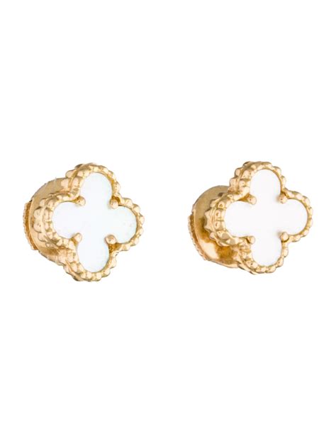 Van Cleef Arpels Sweet Alhambra Ear Studs Earrings Vac The