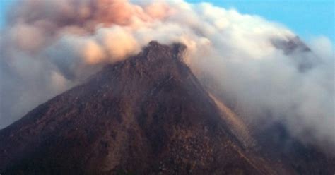 Indonesia el volcán Merapi ya entró en erupción Rosario3