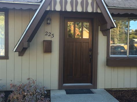 223 12th St, Leavenworth, WA 98826 | Zillow