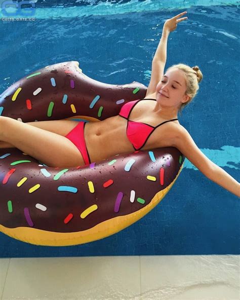 Lauren Esposito Nude Pictures Photos Playboy Naked Topless Fappening