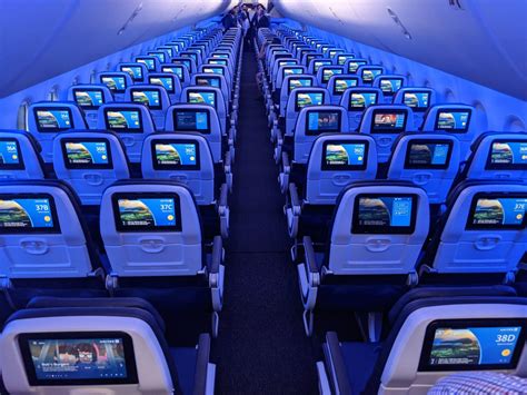 Supply Chain Woes Slow United S Single Aisle Refresh PaxEx Aero