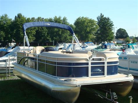 1st Image For 2012 22 Bennington Marine LLC Pontoon 2275GCW