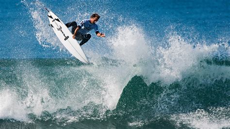 Hurley Pro 2017 surfing photos at Trestles shot with Sony a9 camera