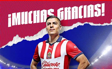 Chivas hace oficial la baja de Ronaldo Cisneros refuerzo del Querétaro