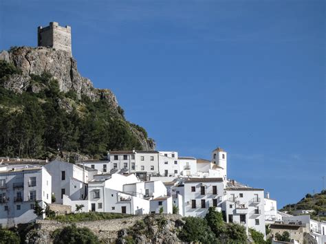 Cádiz Spain Travel Guide: A Must for Travelers Seeking Pure Andalucía