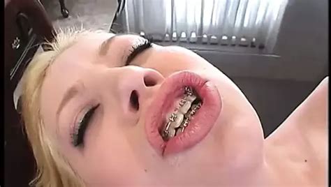 Anal con sexy Capri en el sofá de casting xHamster