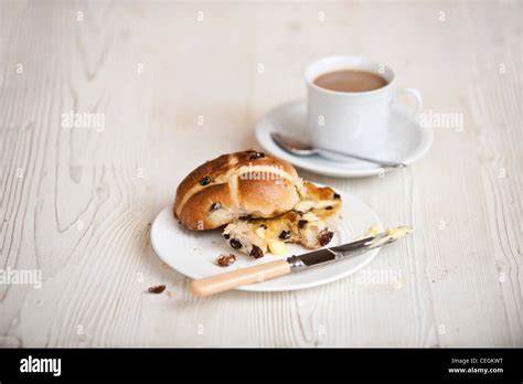Hot Cross Bun Stock Photo Alamy