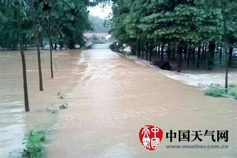 湖南強降雨致部分地區出現山體滑坡 每日頭條