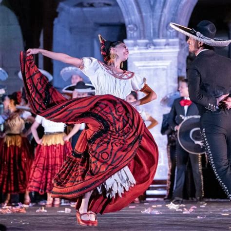 Ballet Folklórico de México - Onstage Ogden