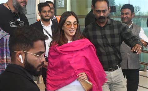 Bride To Be Kiara Advani Travels In Casual All White For Wedding In