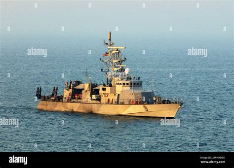 Una Vista A Estribor Del Barco Patrullero Costero Uss Chinook Pc 9 De