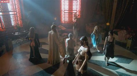 Naked Em Scribbler In Game Of Thrones