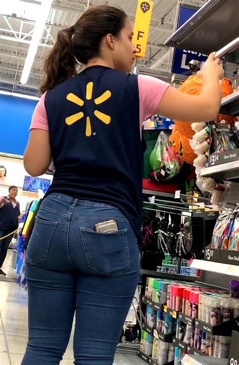 Walmart Worker With Thick Ass NOT OC Credit TA Candids Tight Jeans Forum