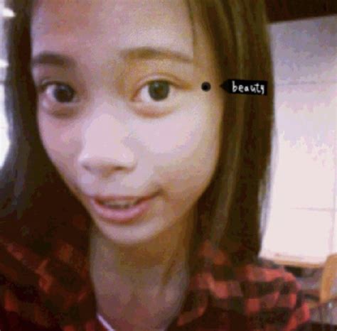 Ảnh quá khứ của hot girl khiến phi công TQ bị cấm bay vĩnh viễn