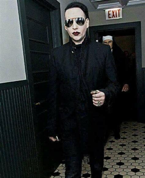 Manson Is Getting Skinnier. That Jawline Tho 👀 : r/marilyn_manson