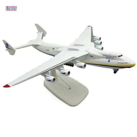Модель самолета металлическая 20 см с шасси АН-225 МРИЯ, 1/400 купить ...