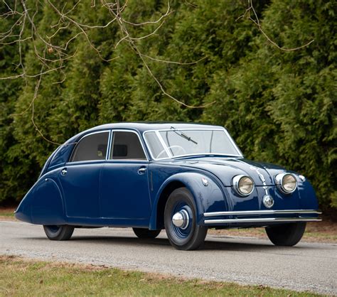 The Remarkably Futuristic Tatra T77 From 1934