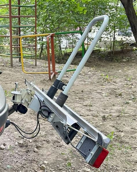 Багажник предназначен для двух велосипедов с крепление на фаркоп
