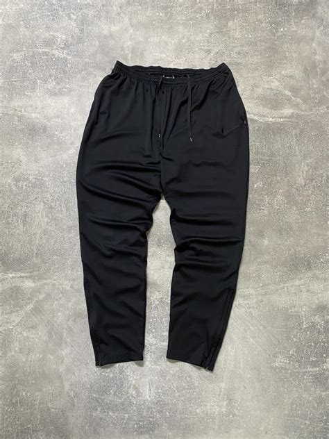 Штани nike dri fit — ціна 550 грн у каталозі Спортивні штани Купити ...