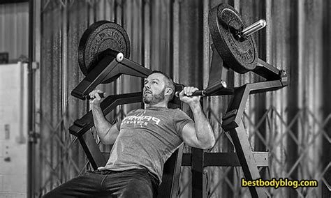 Жим В Тренажере На Плечи | Техника, Ошибки, Варианты - bestbodyblog.com
